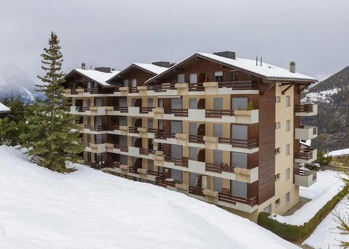 La Foret 42 2 Bedroom With Parking And Sauna アパート *